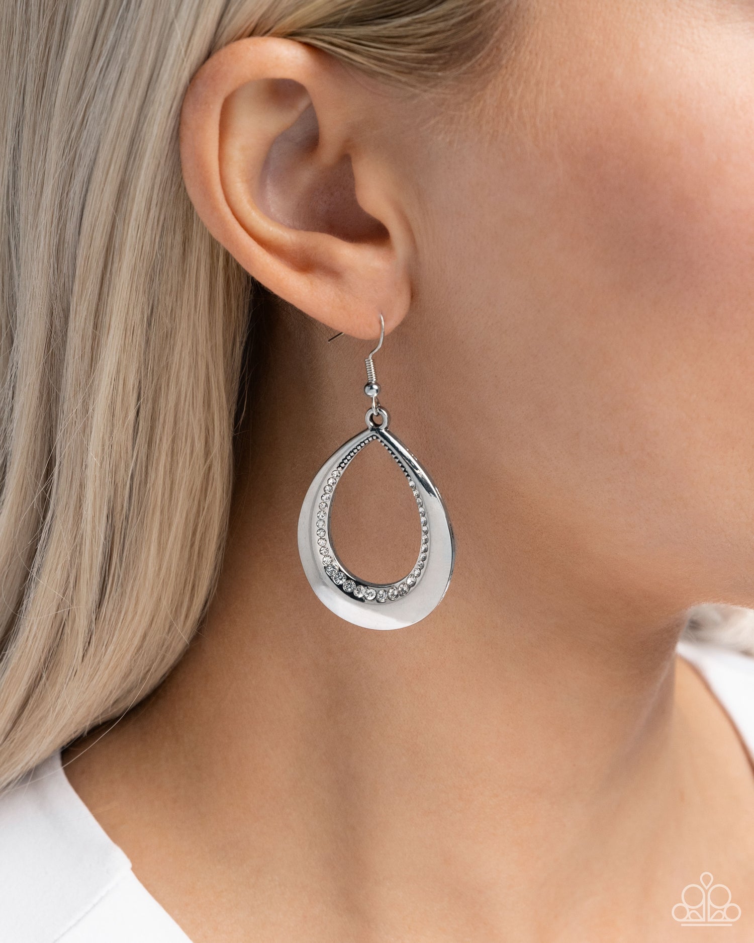 Paparazzi - Inner Iridescence - White