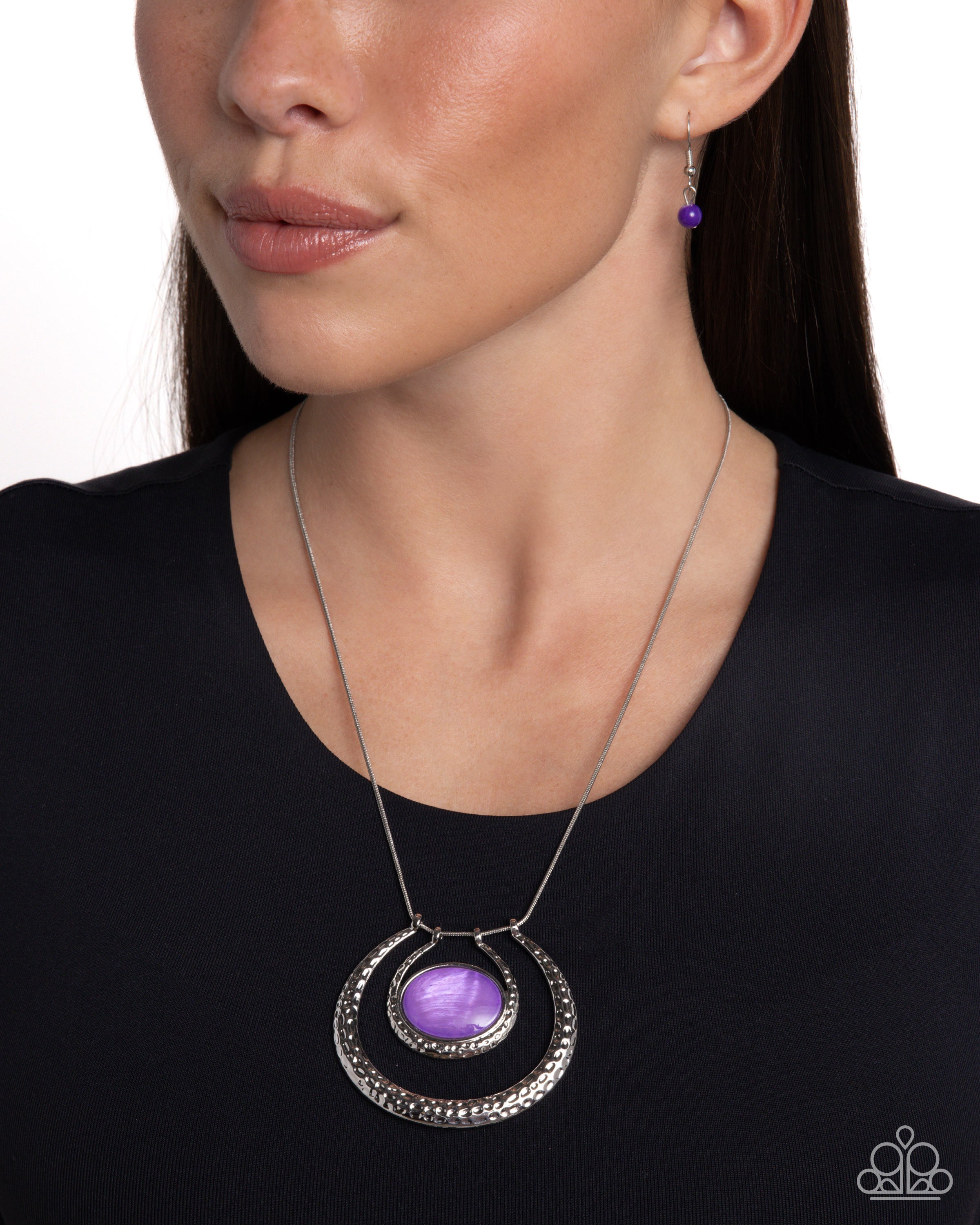 Paparazzi - If the HORSESHOE Fits - Purple