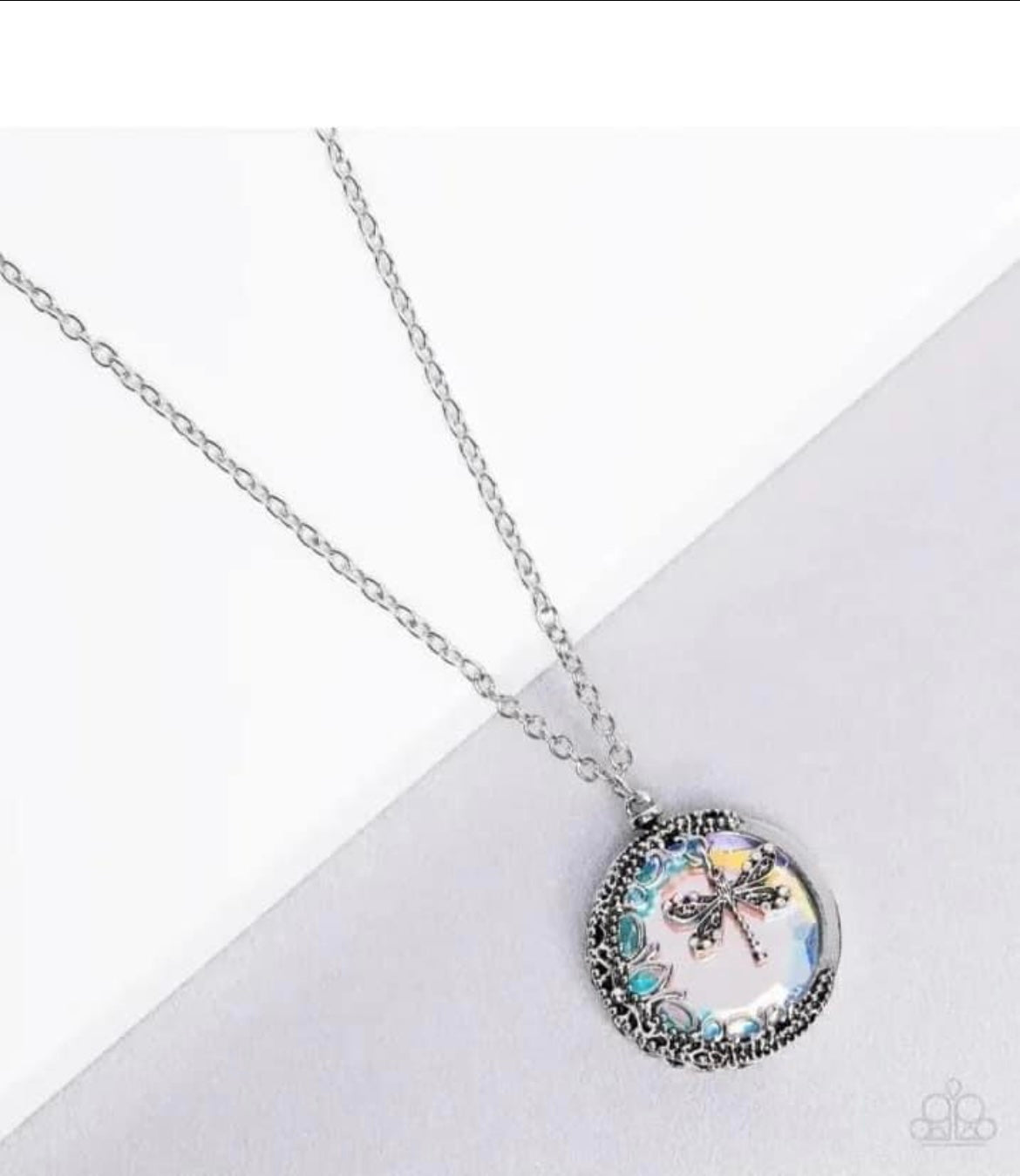 Paparazzi - WHIMSY Beneath My Wings - Multi