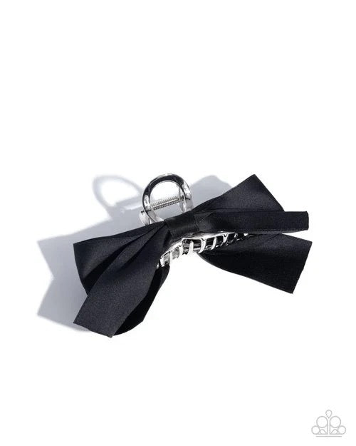 Paparazzi - Coquette Class - Black Claw Clip