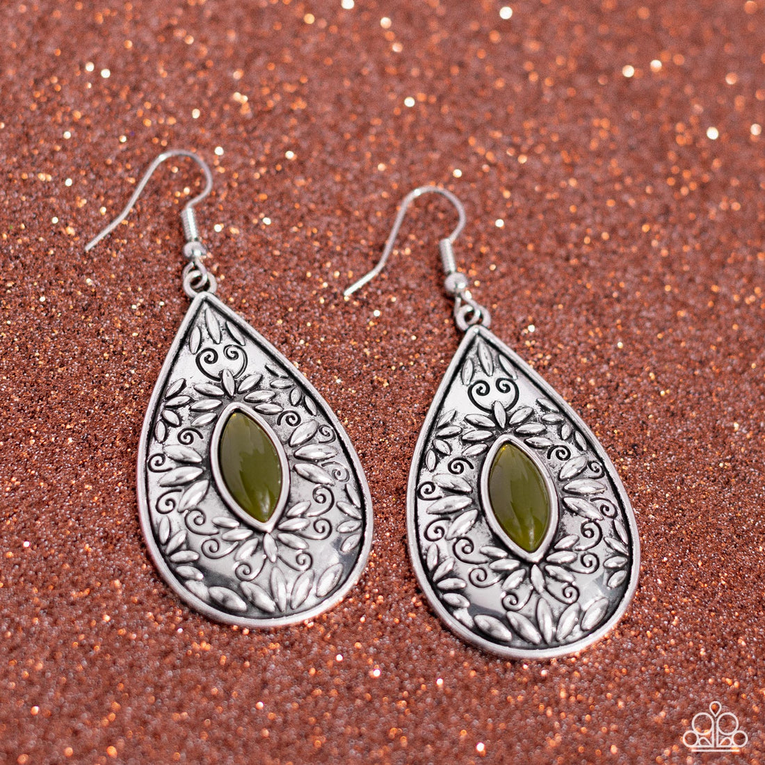 Paparazzi - Two PERENNIALS in a Pod - Green