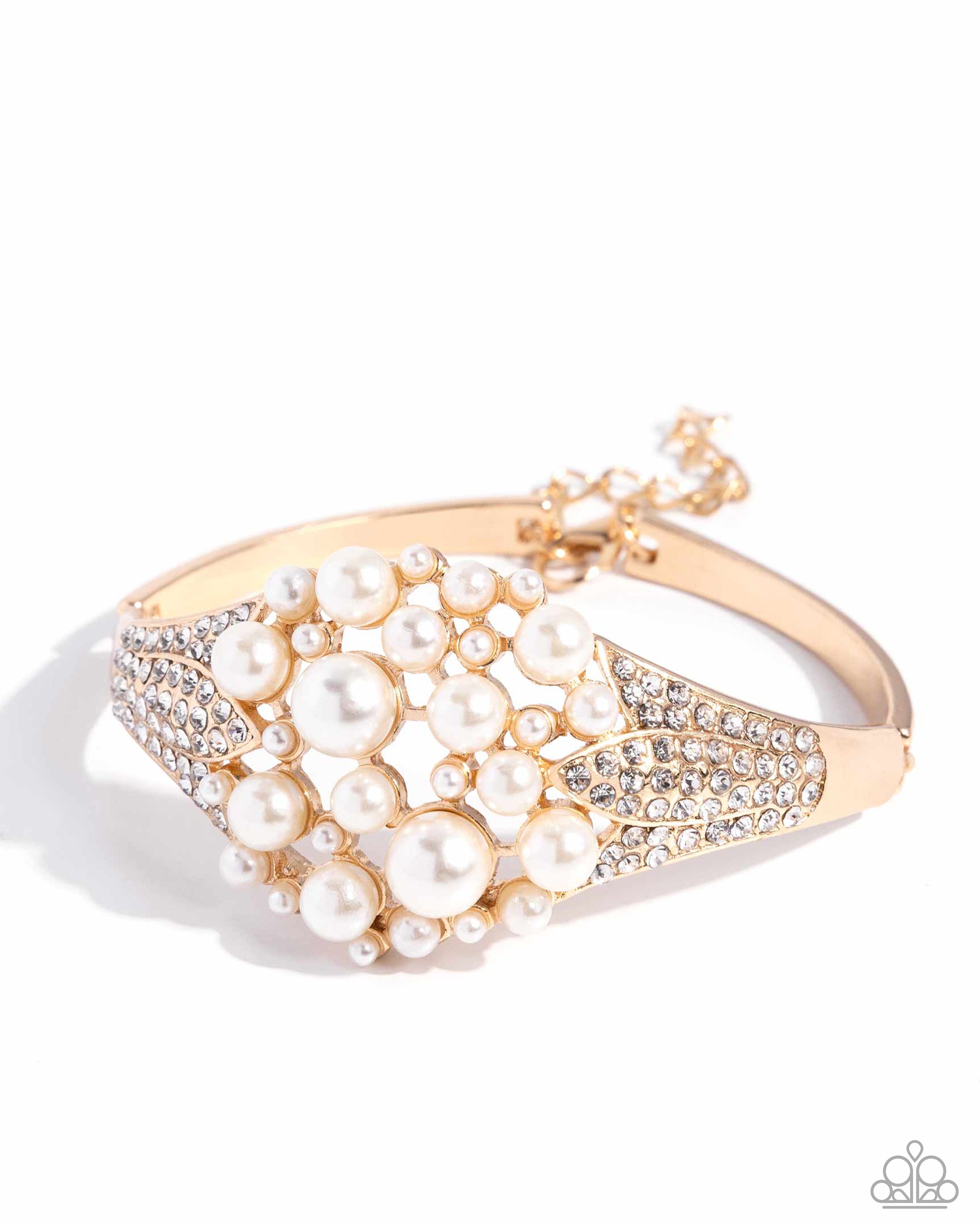 Paparazzi - Royal Red Carpet - Gold